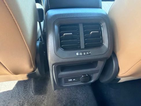 Used 2023 Volkswagen Tiguan SE R-Line AWD/4WD image 33