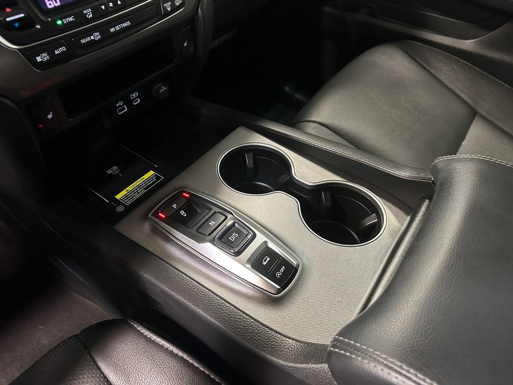 Used 2024 Honda Passport EX-L image 11