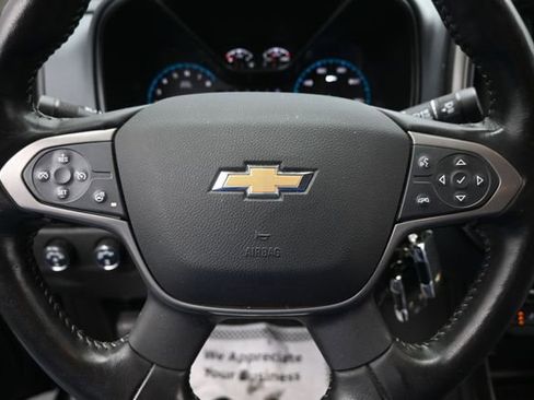 Used 2021 Chevrolet Colorado Z71 w/ Z71 Midnight Edition AWD/4WD image 16