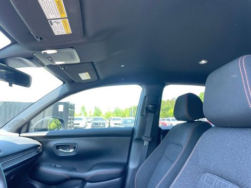 Certified 2025 Honda HR-V Sport image 28