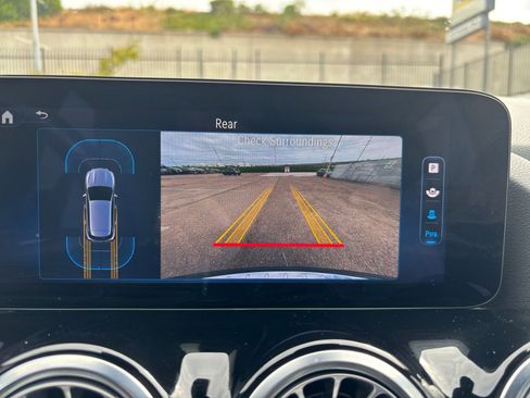 Used 2025 Mercedes-Benz GLA 250 image 25