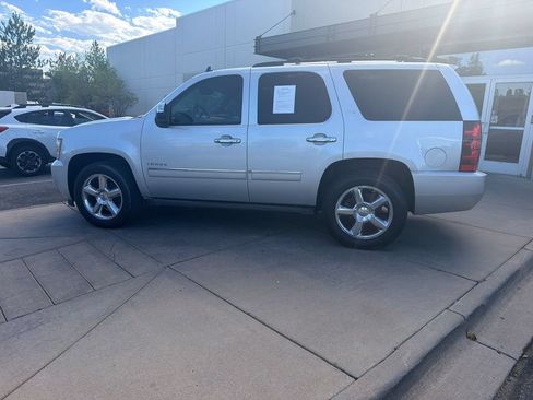 Used 2014 Chevrolet Tahoe LTZ RWD image 9