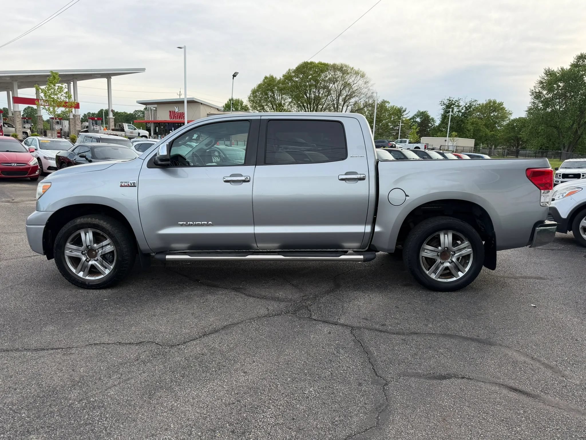 Used 2010 Toyota Tundra Limited RWD image 2