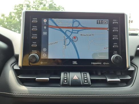 Used 2019 Toyota RAV4 Limited AWD/4WD image 8