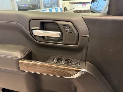Used 2021 Chevrolet Silverado 1500 LT RWD image 21