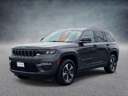 Used 2024 Jeep Grand Cherokee Limited 4xe AWD/4WD image 5
