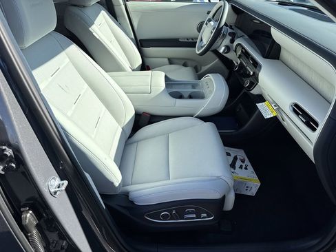 New 2026 Hyundai Palisade Calligraphy FWD image 13