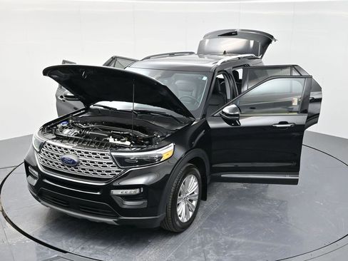 Used 2022 Ford Explorer Limited w/ Equipment Group 301A image 56