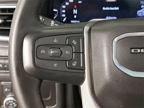 Used 2024 GMC Yukon XL Denali image 25