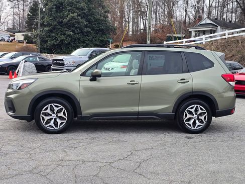 Used 2021 Subaru Forester Premium image 15