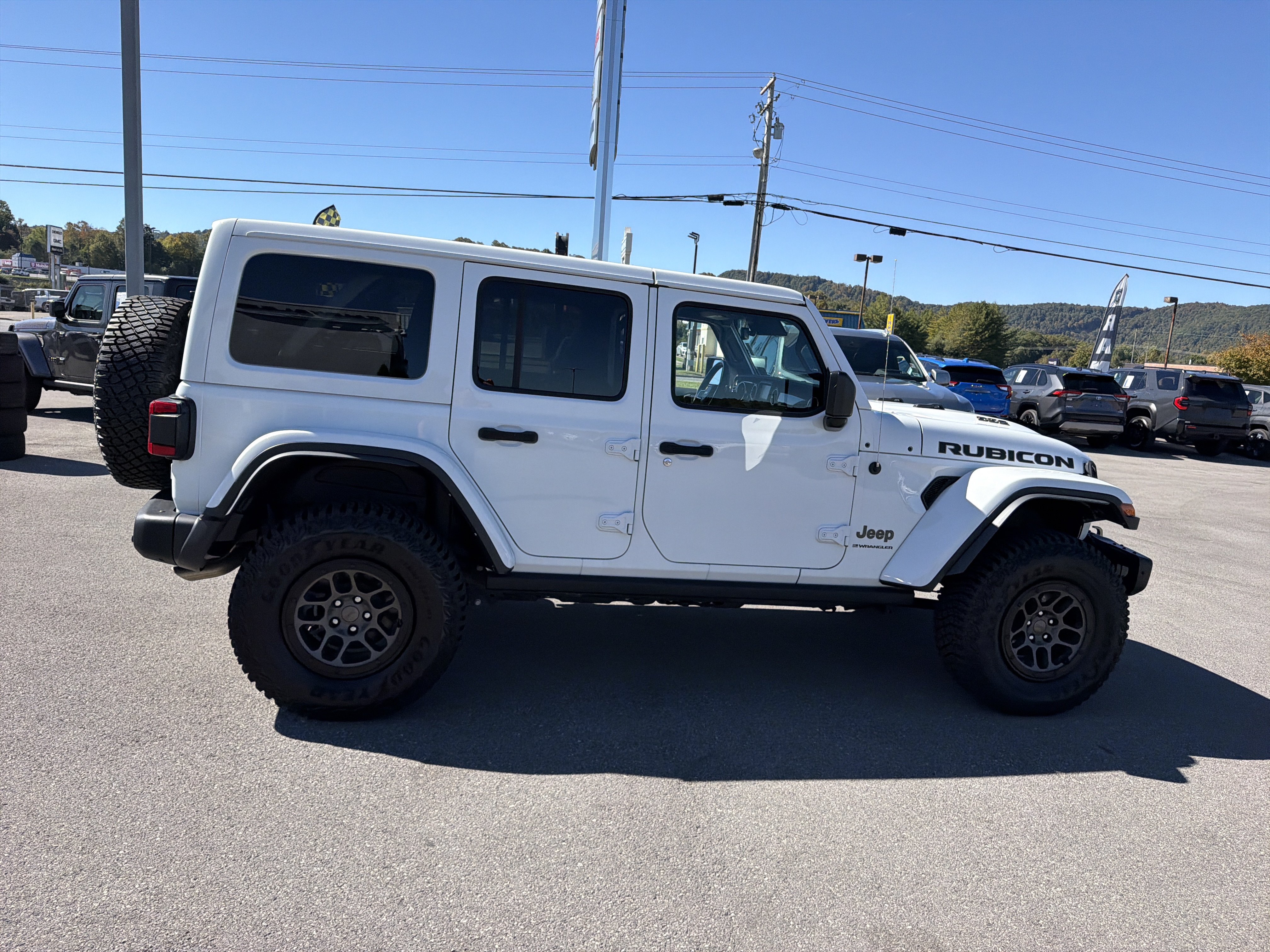 Used 2023 Jeep Wrangler Unlimited Rubicon 392 AWD/4WD image 5