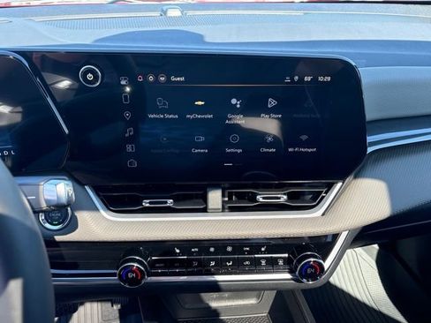 New 2026 Chevrolet Equinox LT w/ Convenience Package II AWD/4WD image 13