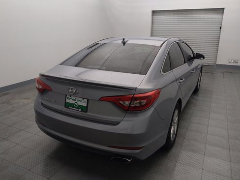 Used 2017 Hyundai Sonata SE FWD image 7