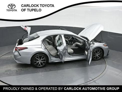 Used 2022 Toyota Camry SE FWD image 45