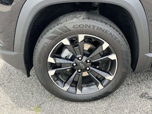 Used 2025 Chevrolet Equinox RS w/ Safety and Technology Package FWD image 11