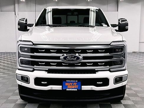 Used 2024 Ford F250 Platinum image 3