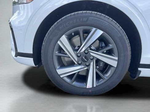 Used 2026 Genesis GV70 3.5T Sport Advanced AWD/4WD image 37