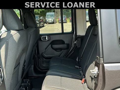 Used 2025 Jeep Wrangler Unlimited Sport AWD/4WD image 22
