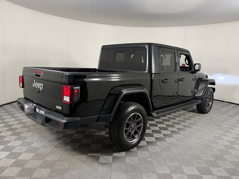 Used 2022 Jeep Gladiator Overland AWD/4WD image 6