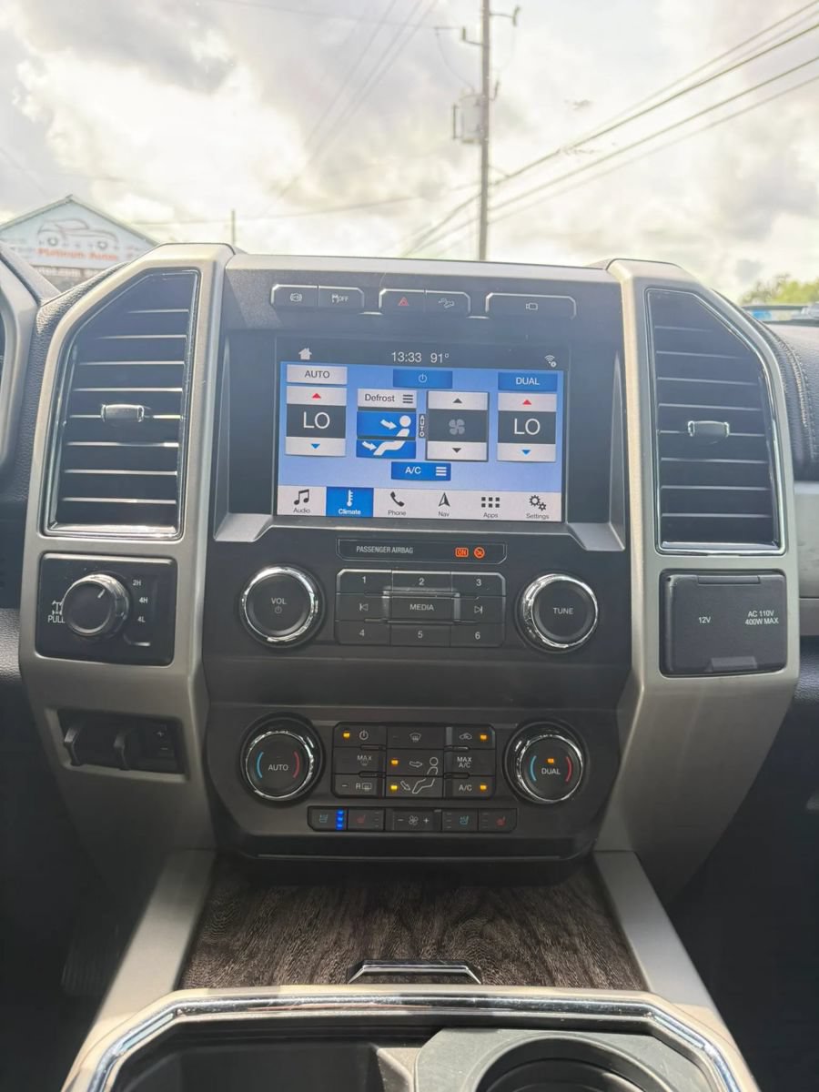 Used 2019 Ford F350 Lariat w/ Lariat Value Package AWD/4WD image 24
