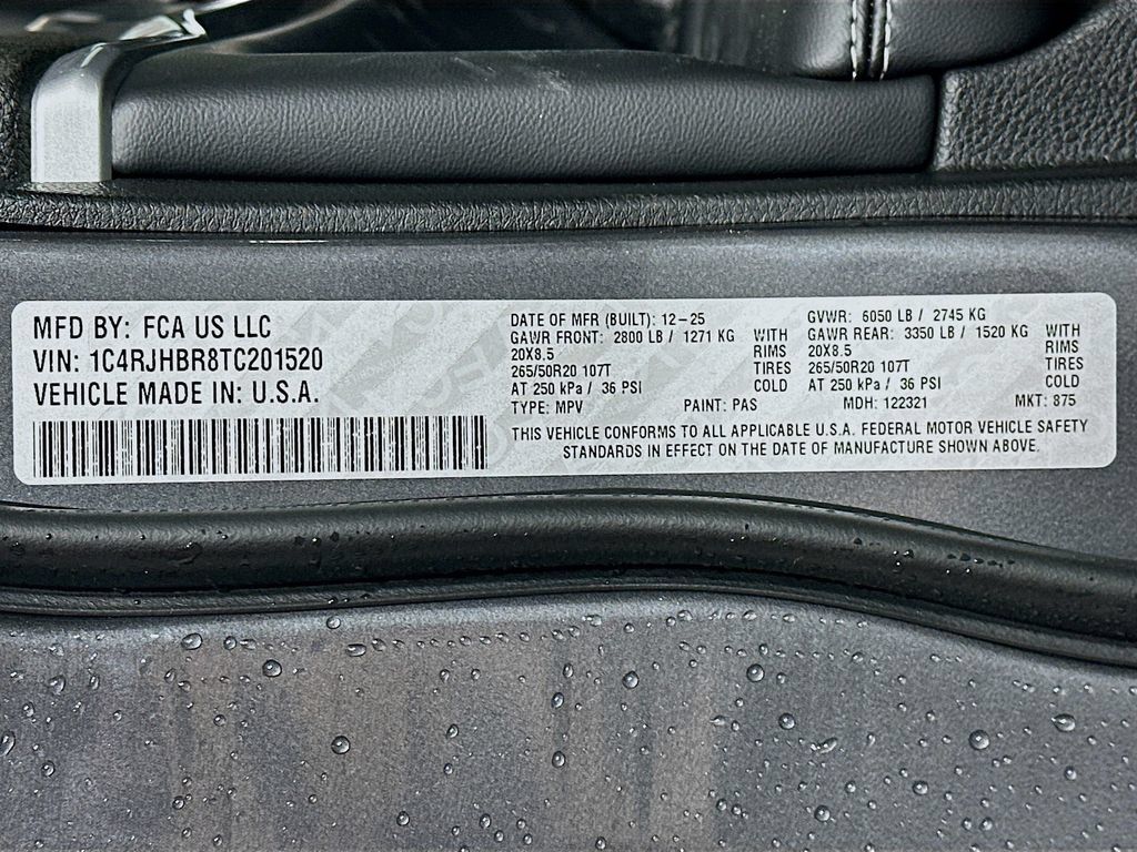 New 2026 Jeep Grand Cherokee Limited w/ Luxury Tech Group II AWD/4WD image 19