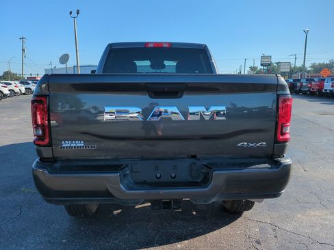 Used 2025 RAM 2500 Big Horn AWD/4WD image 5