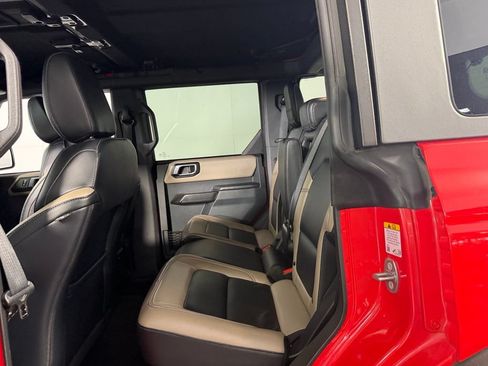 Used 2024 Ford Bronco Wildtrak AWD/4WD image 24