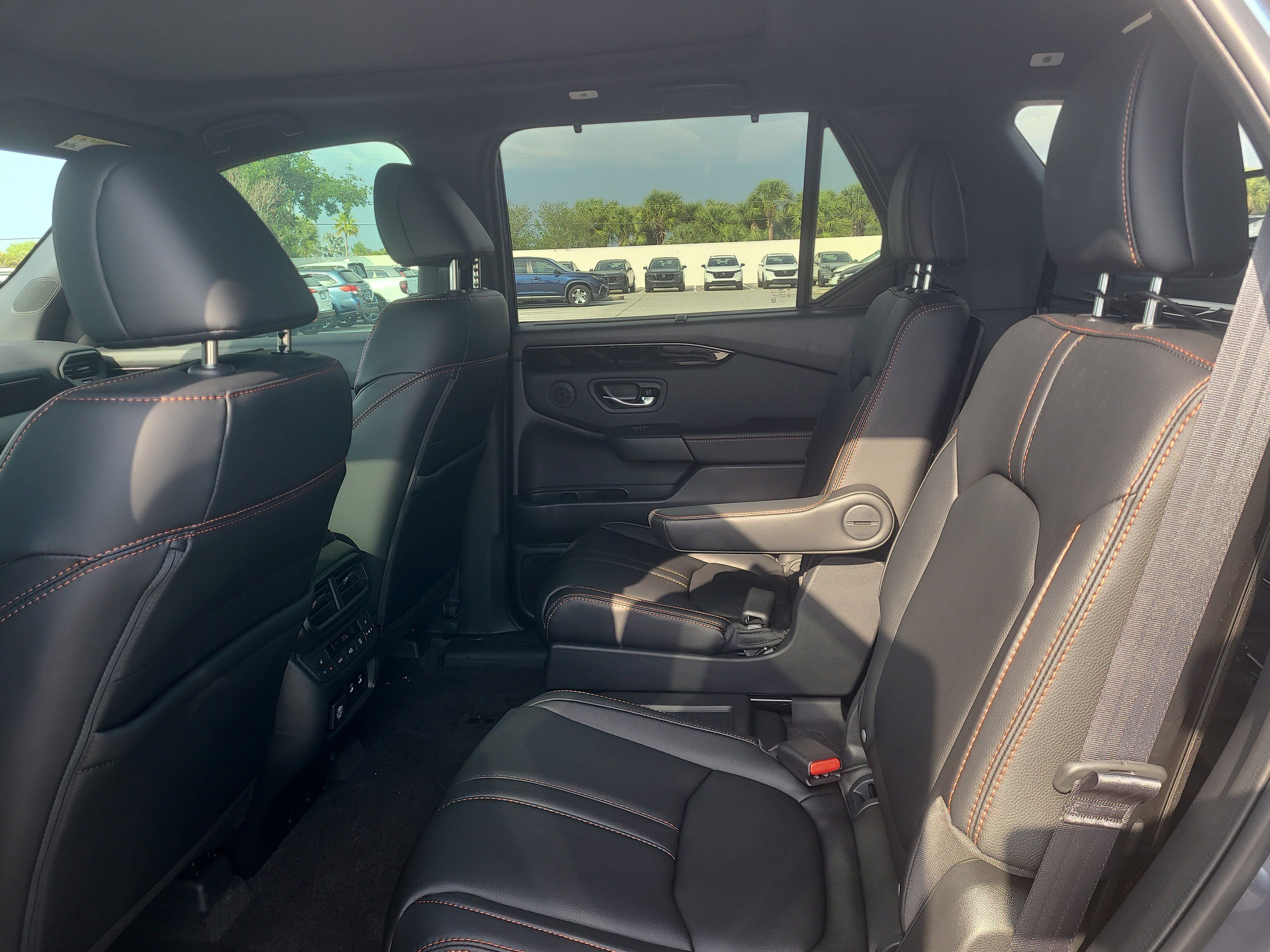 Used 2026 Honda Pilot TrailSport image 18