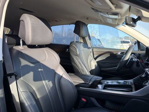 Used 2024 Genesis GV80 2.5T image 18