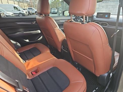 Used 2024 MAZDA CX-5 Carbon Edition image 13