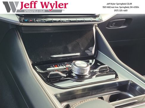 New 2026 Jeep Grand Wagoneer Limited image 12