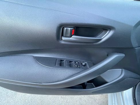 Used 2024 Toyota Corolla LE FWD image 11