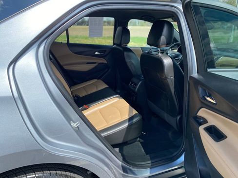 Used 2023 Chevrolet Equinox Premier image 15