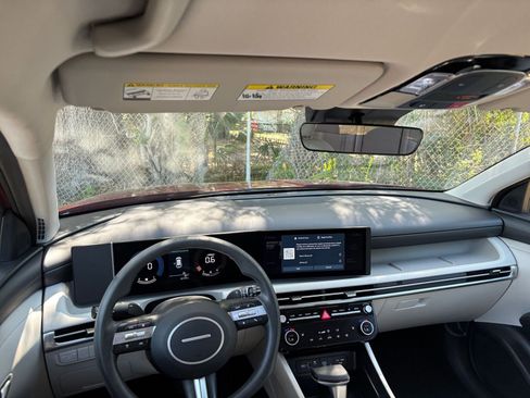 Used 2025 Hyundai Tucson SEL image 36