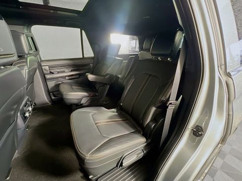 Used 2023 Ford Expedition Platinum image 26