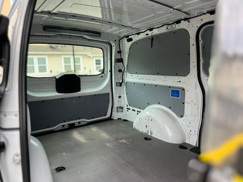 Used 2021 Mercedes-Benz Metris image 29