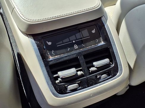 Used 2019 Volvo XC90 T6 Inscription w/ Luxury Package image 26