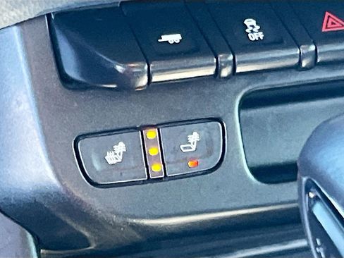 Used 2022 Chevrolet Colorado Z71 image 19