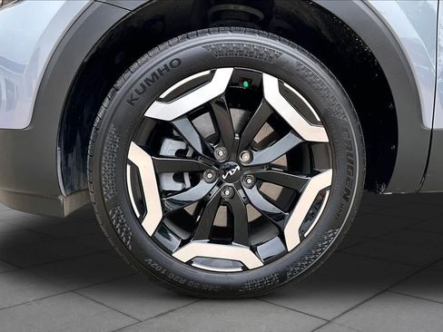 Used 2024 Kia Telluride S image 10