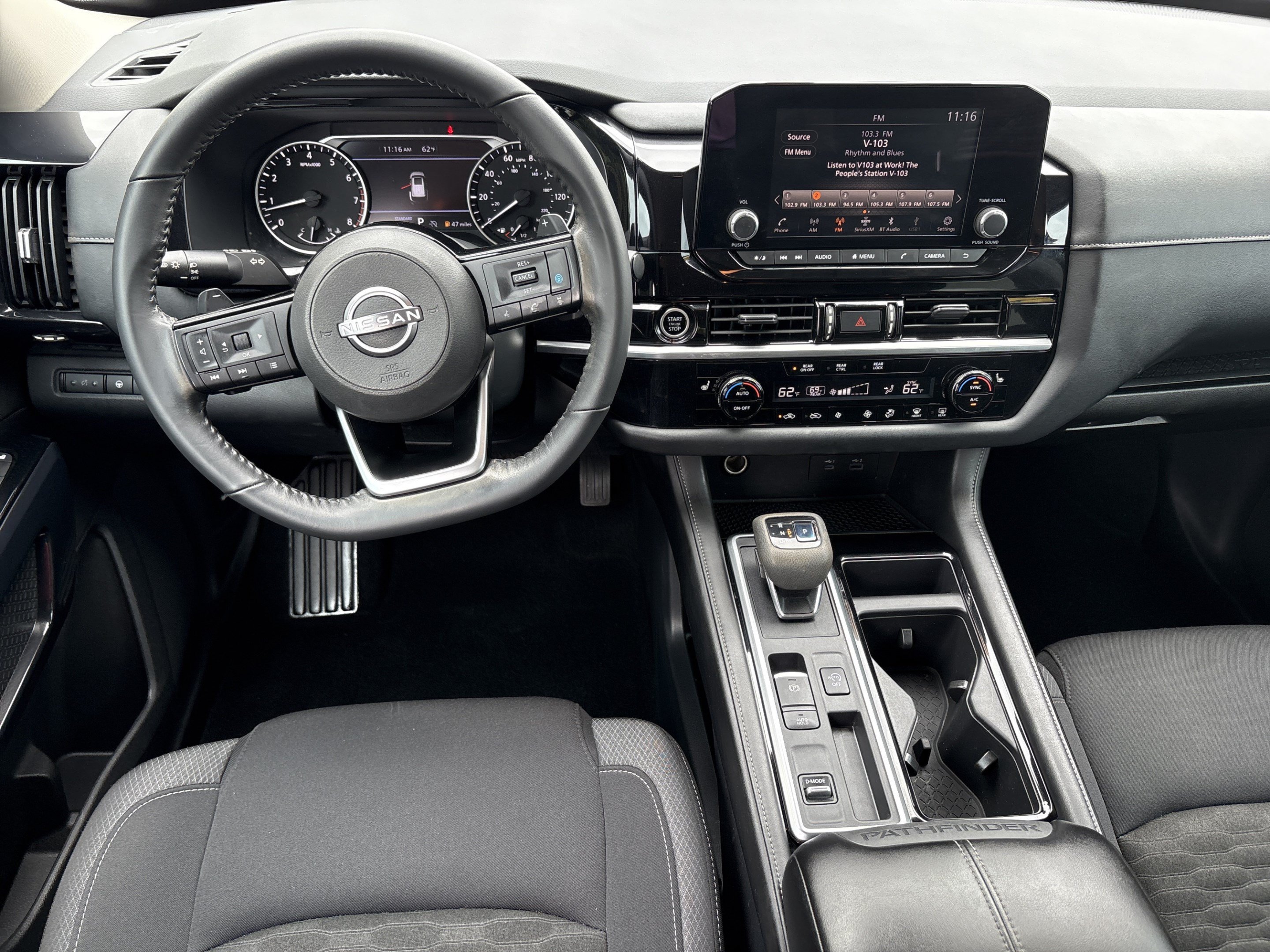 Used 2022 Nissan Pathfinder SV FWD image 9