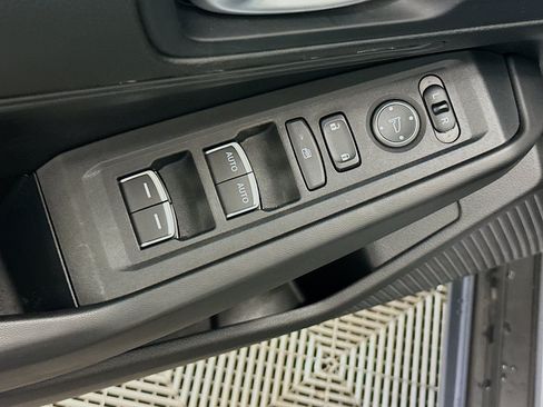 Used 2025 Honda Accord LX image 15