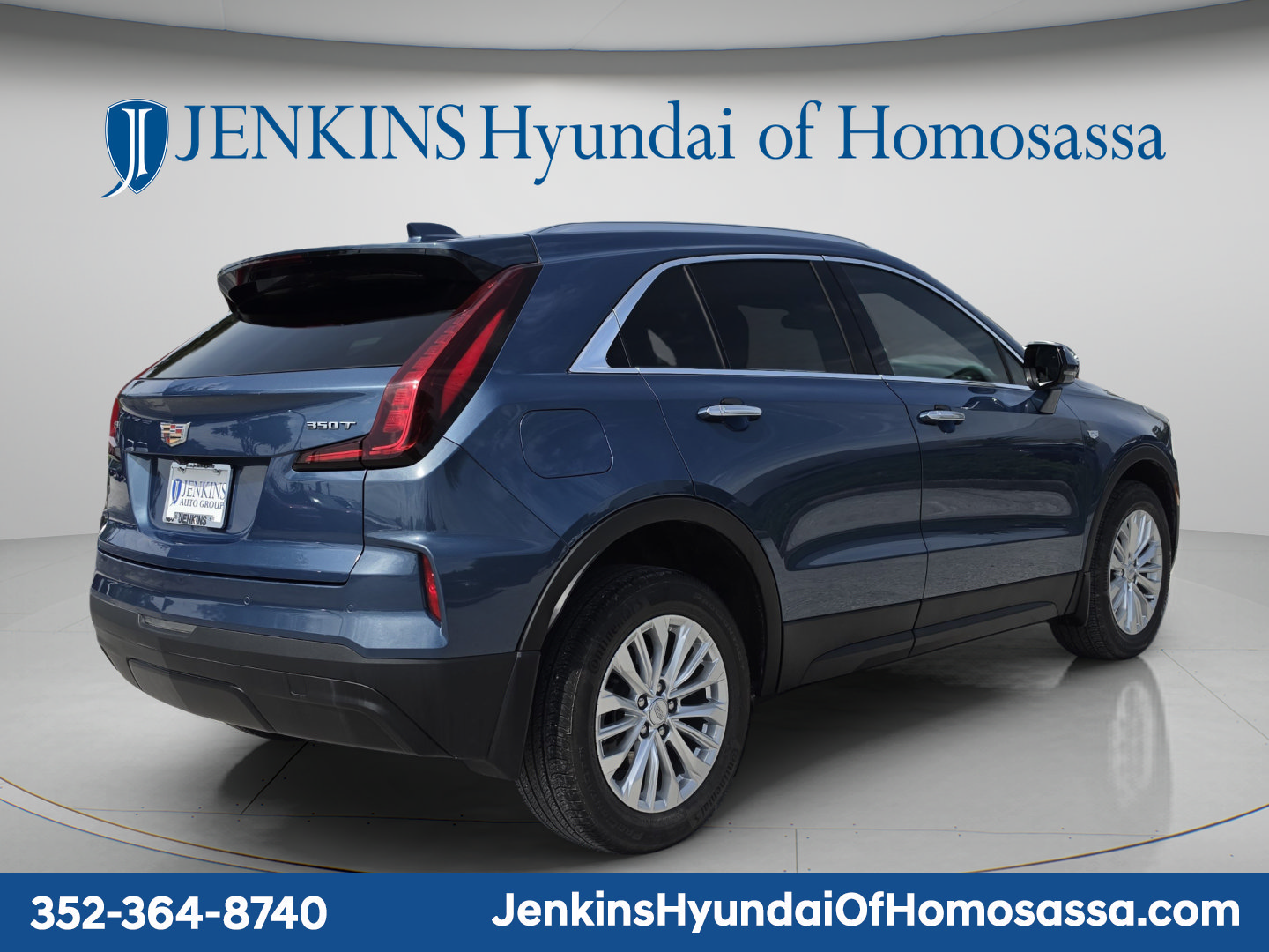 Used 2024 Cadillac XT4 Luxury FWD image 4