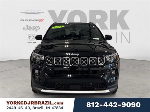 Used 2024 Jeep Compass Limited image 8