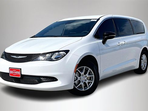 New 2025 Chrysler Voyager LX image 2