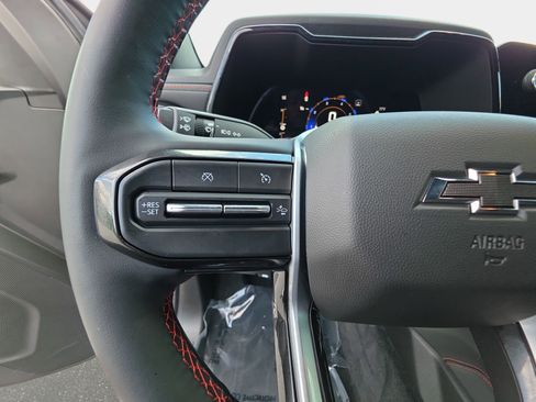 Used 2023 Chevrolet Colorado Z71 w/ Z71 Convenience Package 2 AWD/4WD image 16
