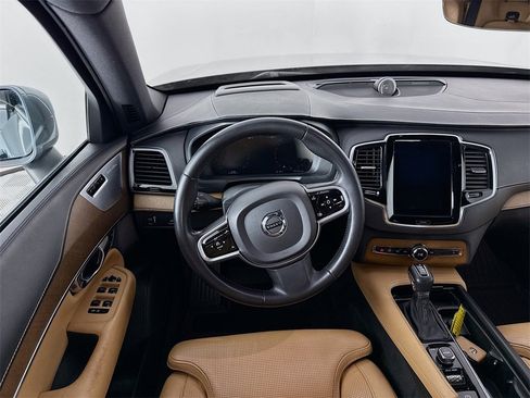 Used 2017 Volvo XC90 T6 Inscription w/ Vision Package image 24