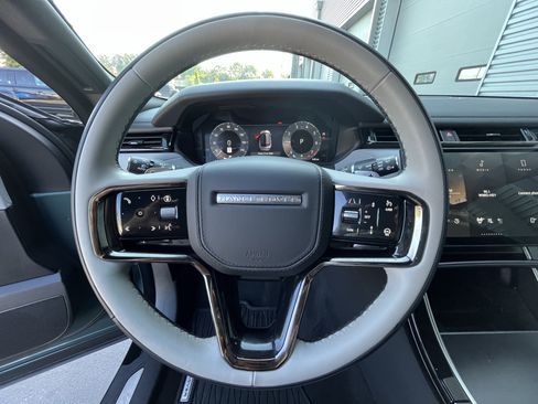 Certified 2026 Land Rover Range Rover Velar Dynamic SE AWD/4WD image 19