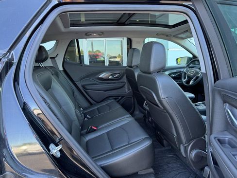 Used 2024 GMC Terrain SLT w/ Elevation Edition AWD/4WD image 13