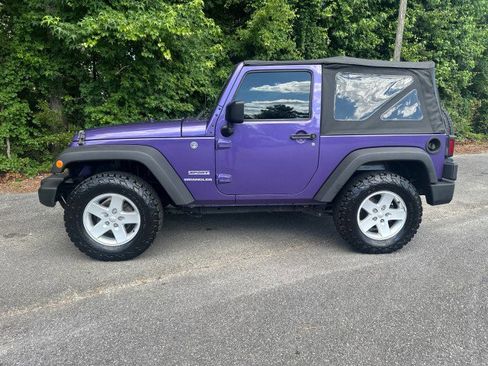 Used 2017 Jeep Wrangler Sport w/ Quick Order Package 23S AWD/4WD image 2