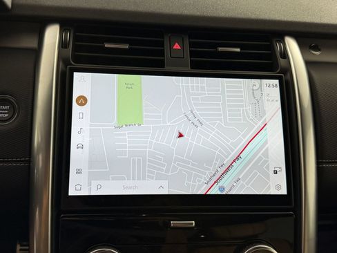 New 2026 Land Rover Discovery Dynamic SE AWD/4WD image 15